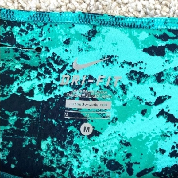 Lot of 2 Womens Nike Sportswear Sz Medium Printed Leggings Sports Bra Dri Fit - Picture 5 of 7